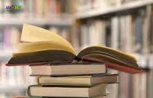працівник в друкарню-до оправи книжок