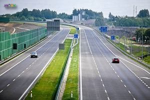 Помічник на будову автострад