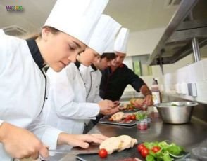 Помічник кухаря