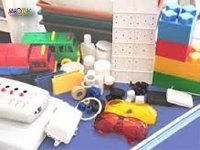 ЖЕНЩИНЫ на прозводство изделий из пластмасы