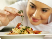 Кухар та помічник кухаря